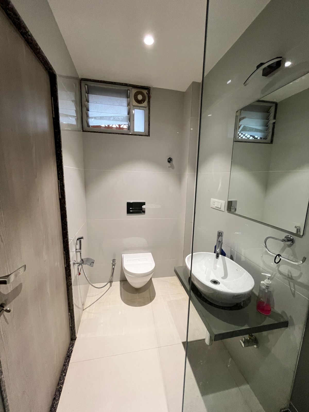 MALLE Outdoor Seating Area